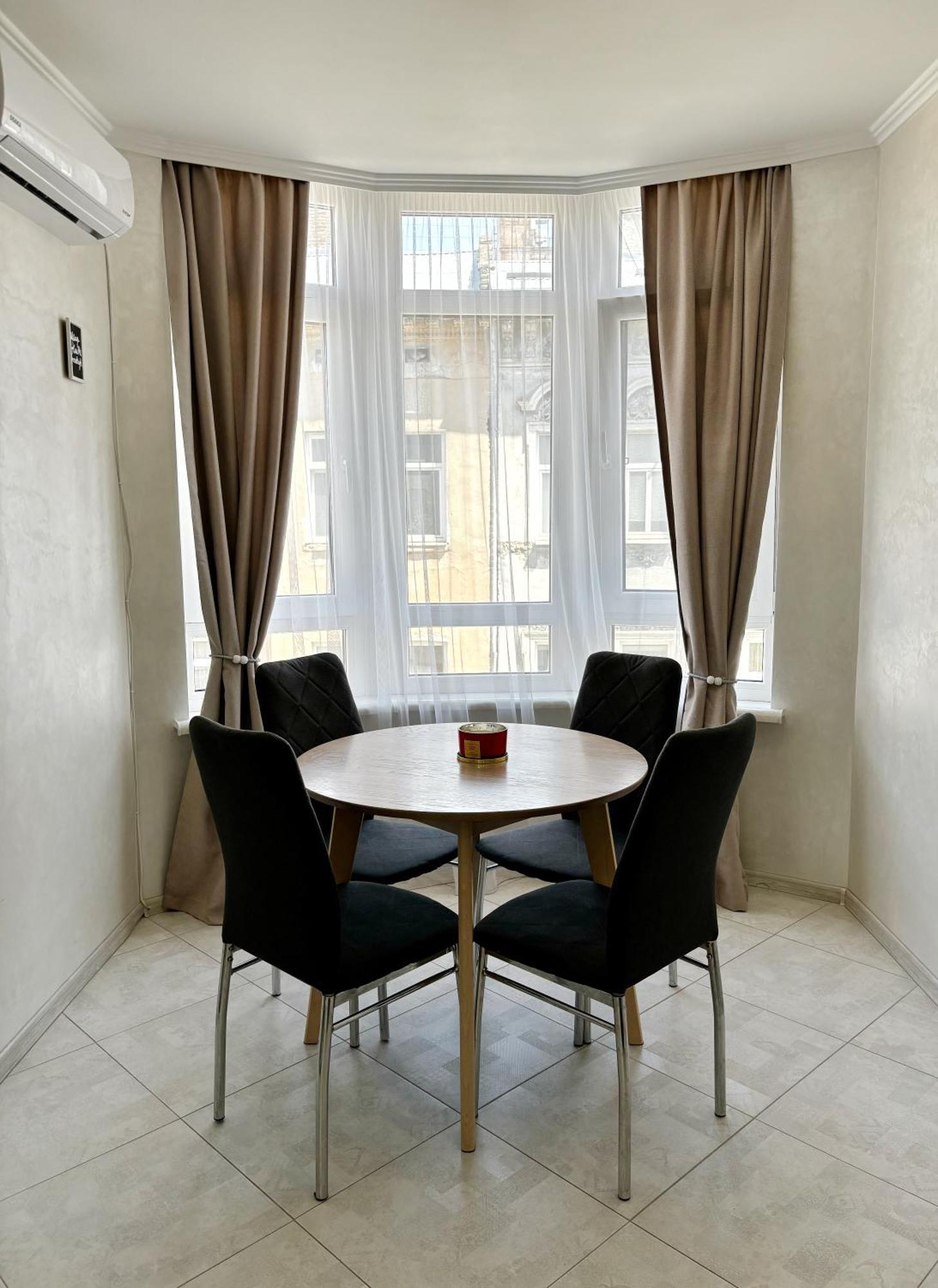 Apartment In Khmelnytsky Street Lvov Exteriér fotografie